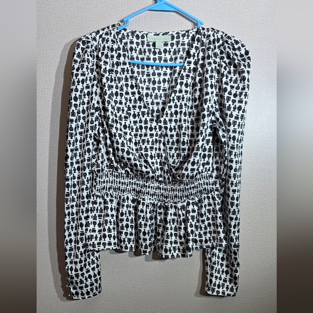Elegant Black and White Women's Blouse